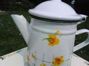 Cafetière émaillée motif fleur capucines 1 L vaisselle émaillée déco