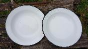 2 assiettes émaillées pique-nique rouges et blanches Arémail Emalia 
