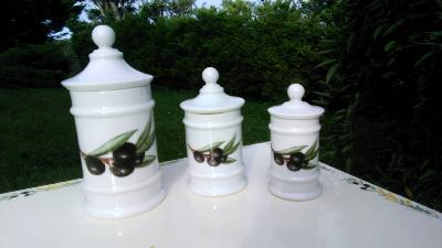 Série de pots cuisine ou pots salle de bain Olives noires porcelaine blanche qualité 