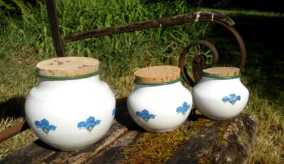 Pot émaillé fleurs bleues pot salle de bain ou cuisine série de 3