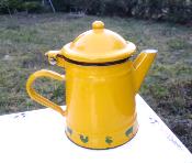 Cafetière émaillée jaune animaux déco, vaisselle émaillée déco cuisine vintage