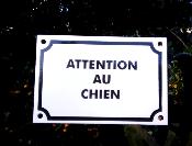 Plaque maille Attention au Chien: plaque mail blanc qualit