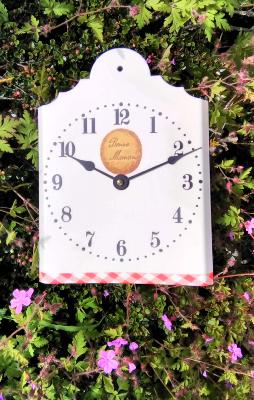 Pendule vintage émaillée Biscuits Bonne Maman et frise carreaux rouges