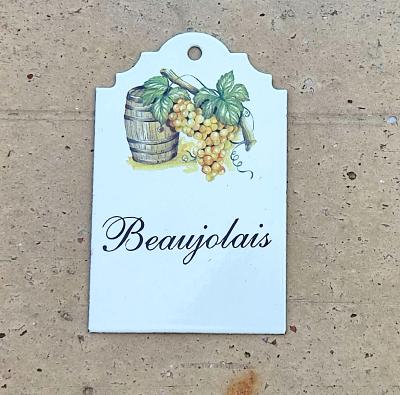 Plaque émaillée cave Raisin Vin Beaujolais, une signalétique décorative en émail made in France
