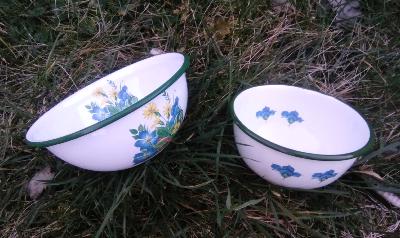 Saladiers émaillés 2 tailles motif fleur bleue vaisselle émaillée émail et cetera