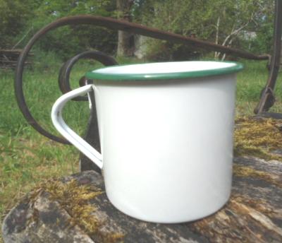 Grand mug émaillé blanc taille maxi 0,7L, chope émail blanc