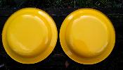 2 assiettes émaillées jaunes Banania vaisselle émaillée vintage