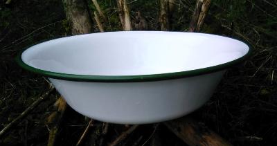 Ancienne cuvette émaillée objet traditionnel grande taille émail vert pâle