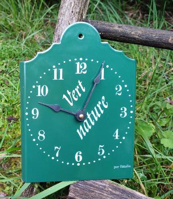 Horloge émaillée déco verte émail véritable made in France