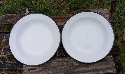 2 assiettes émaillées pique-nique rouges et blanches Arémail Emalia 