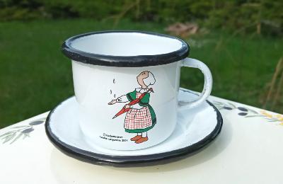 Tasse Bécassine parapluie tasse émaillée brocante émail et cetera