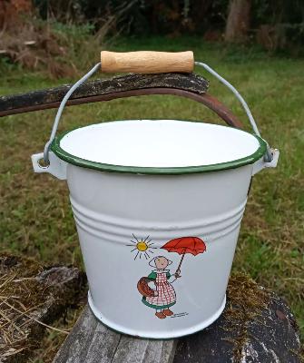 Petit seau émaillé Bécassine parapluie idée cuisine déco émail et cetera
