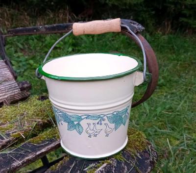 Petit seau émaillé déco vintage idée cuisine déco vaisselle émaillée