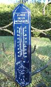 Thermomètre extérieur émaillé bleu Place de la pétanque 30 cm