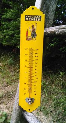 Thermomètre jaune Menier émaillé publicitaire Vintage 30 cm