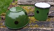 Mug émaillé vert pois noirs, bol émail assorti vaisselle pique-nique randonnée