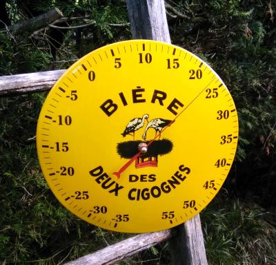 Thermomètre émaillé publicitaire jaune rond bombé bière deux cigognes